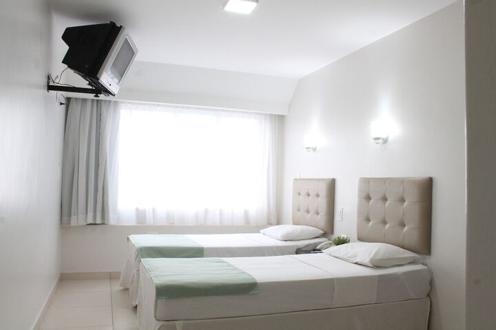 Room 14 of 49