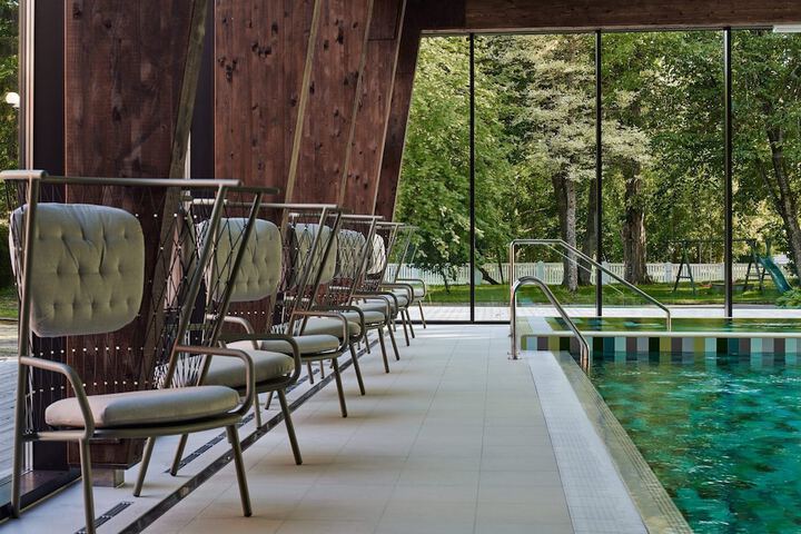 Pool 44 of 83