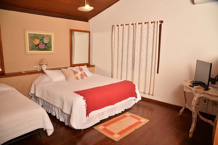 Room 13 of 223