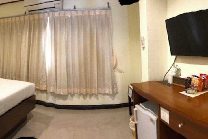 Room 29 of 70