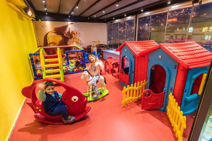 Children's play area - indoor