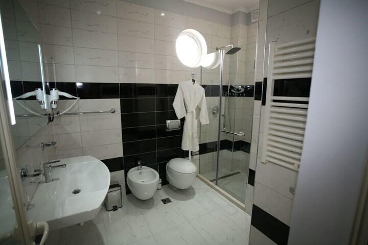 Room 21 of 55
