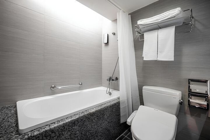 Room 29 of 54