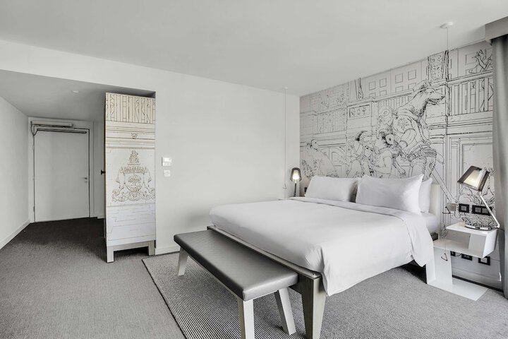 Room 27 of 124
