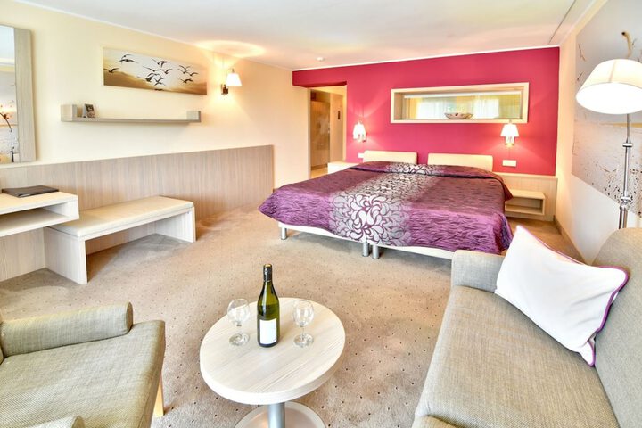 Room 11 of 26
