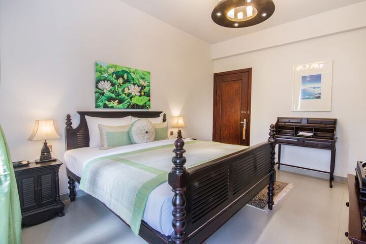 Room 29 of 128