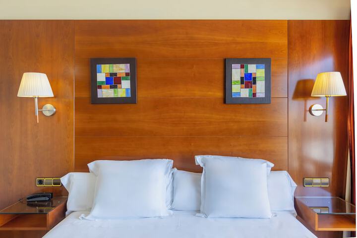Room 5 of 47