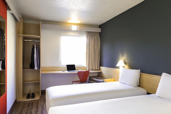 Room 16 of 69