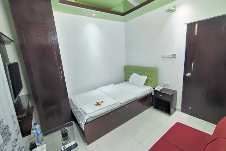 Room 7 of 22