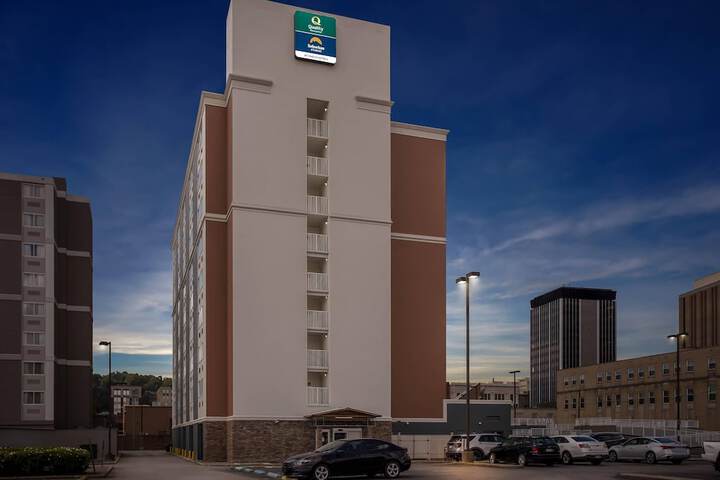 Photo of Suburban Studios Charleston - Civic Center