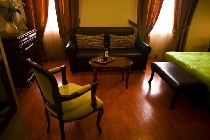 Room 19 of 44