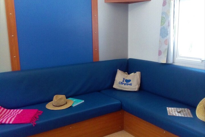 Room 14 of 14