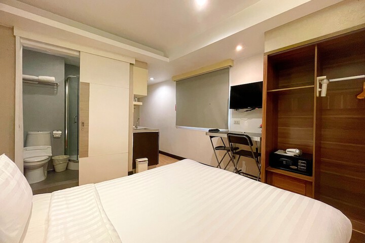 Room 14 of 31