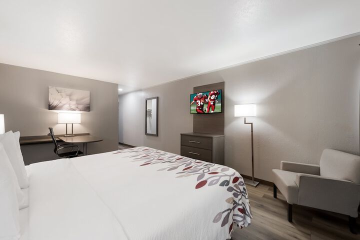 Room 13 of 34