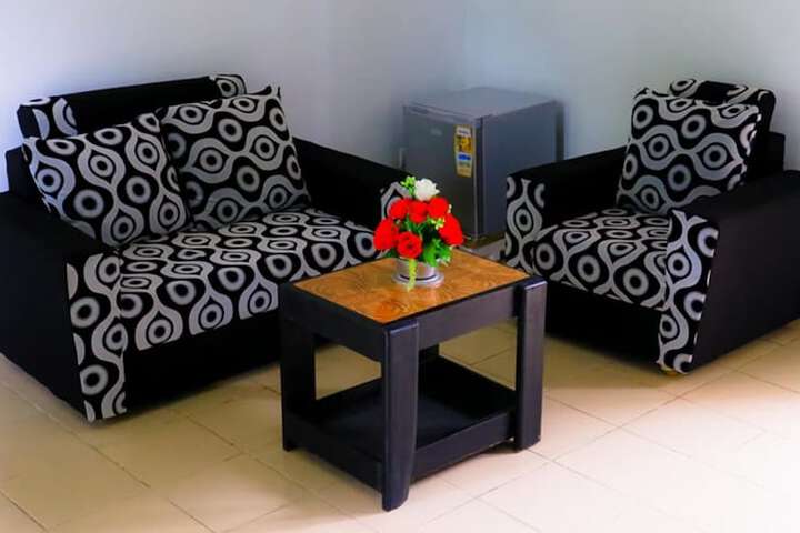 Room 2 of 23