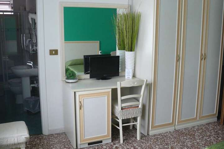 Room 26 of 52