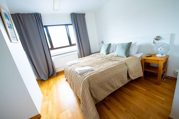 Room 5 of 24