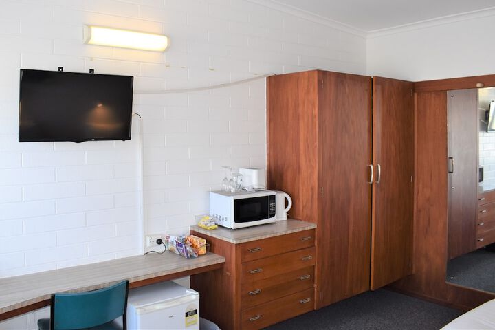 Room 47 of 118