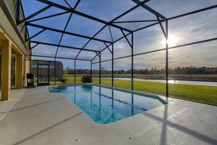 Pool 23 of 25
