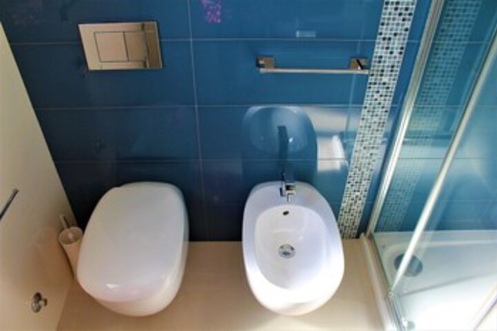 Room 2 of 19