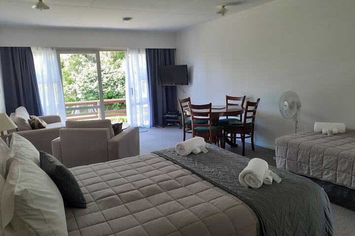 Room 4 of 29