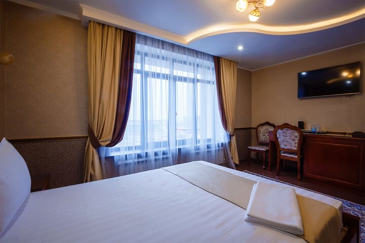 Room 25 of 34