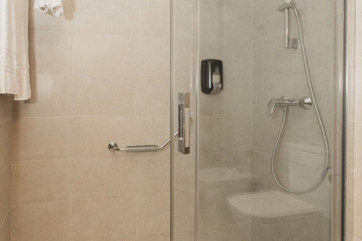 Clean Restrooms