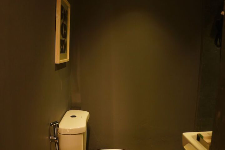 Room 53 of 89