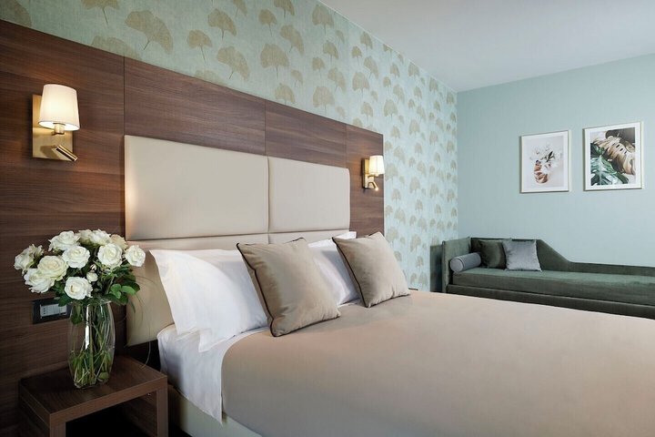 Room 16 of 30
