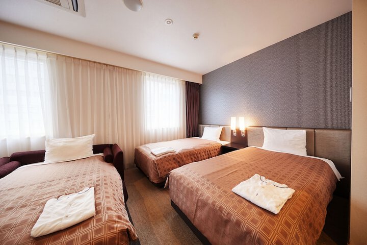Room 30 of 79