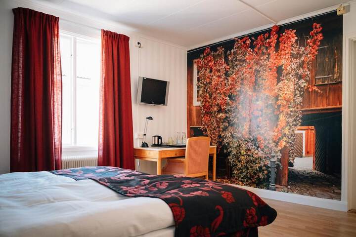 Room 13 of 47