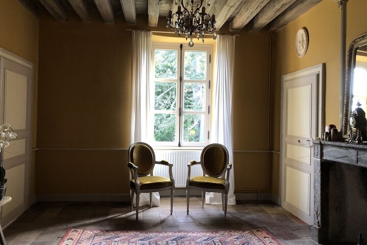 Room 14 of 144