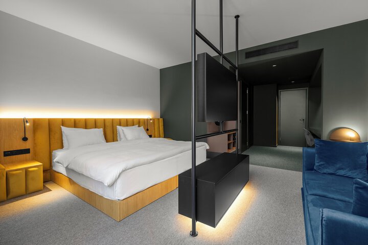 Room 26 of 58