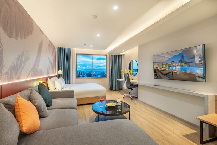 Room 21 of 47