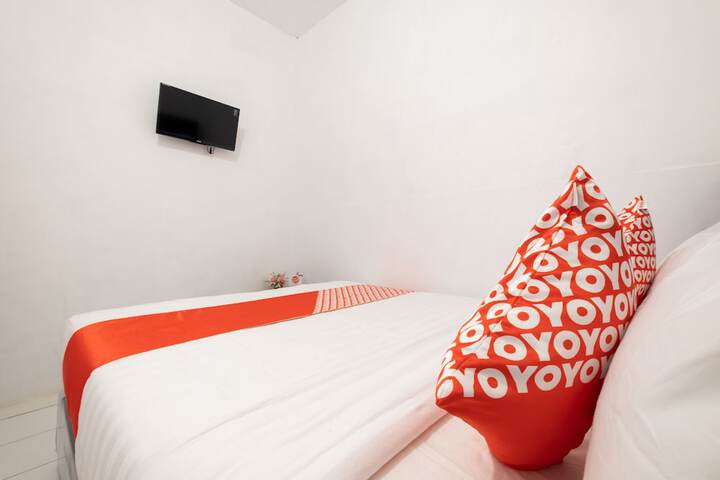 Room 13 of 25