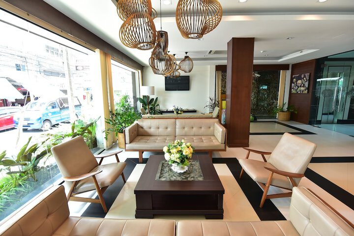 Hotel Lobby