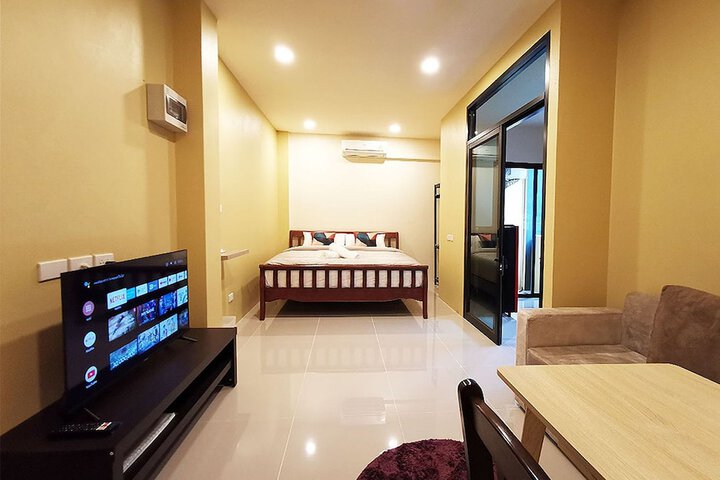 Room 8 of 36