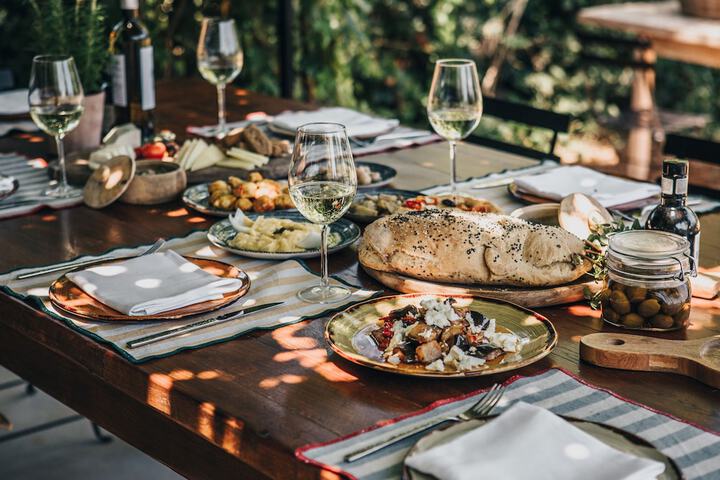 Dining 98 of 133