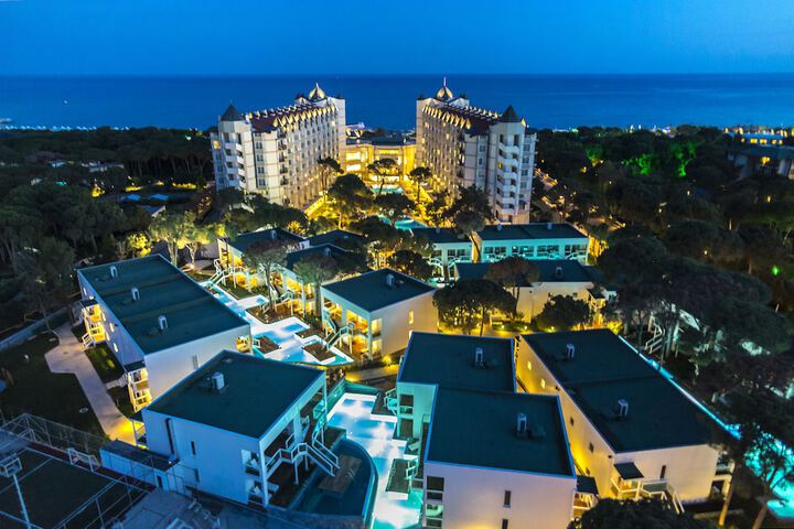 Hotel 215 of 227