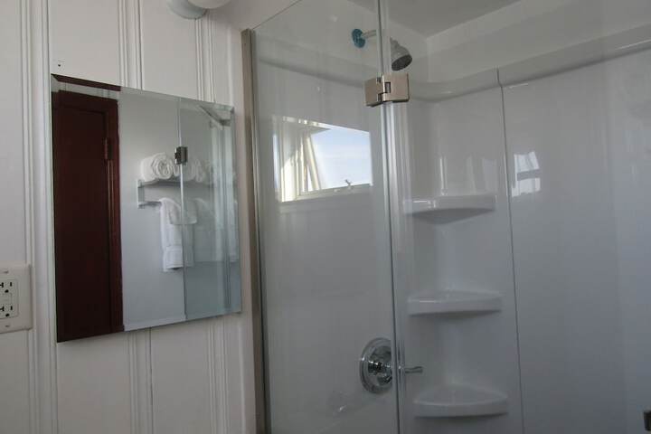 Room 173 of 219