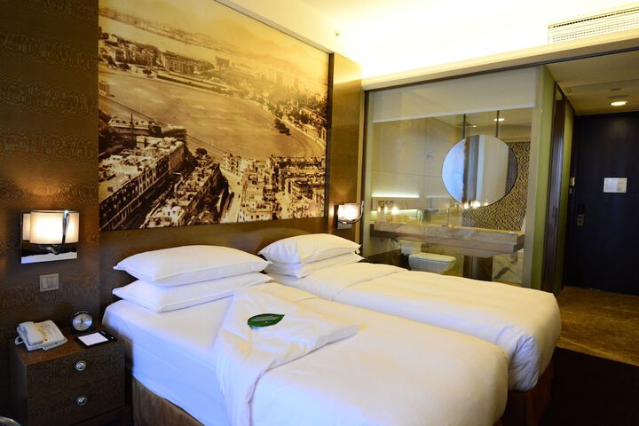 Room 3 of 54
