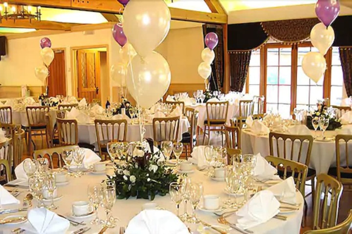 Ballroom/Hall 39 of 49