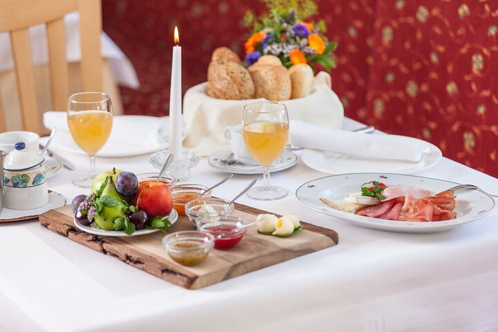 Breakfast/Coffee Service 88 of 117