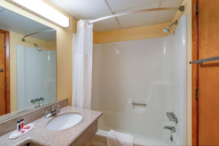 Room 19 of 27