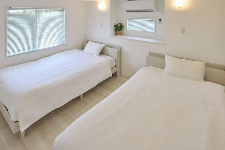 Room 12 of 34