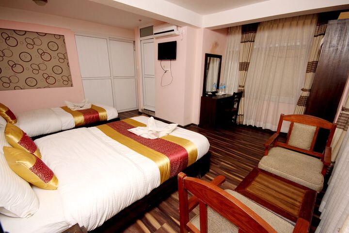 Room 16 of 30