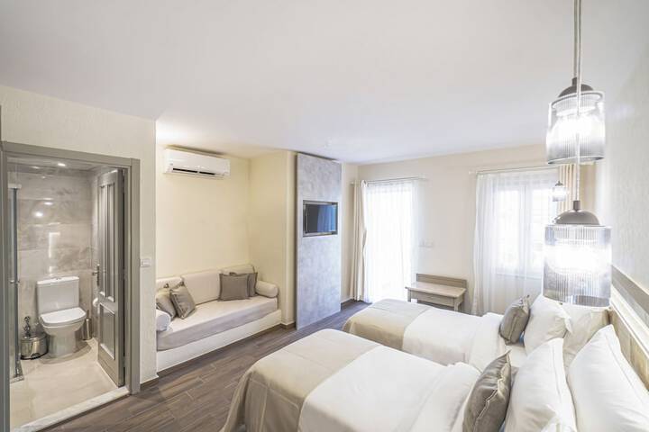Room 19 of 150