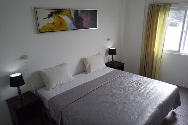 Room 18 of 83
