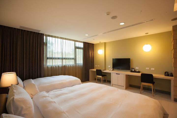 Room 22 of 48