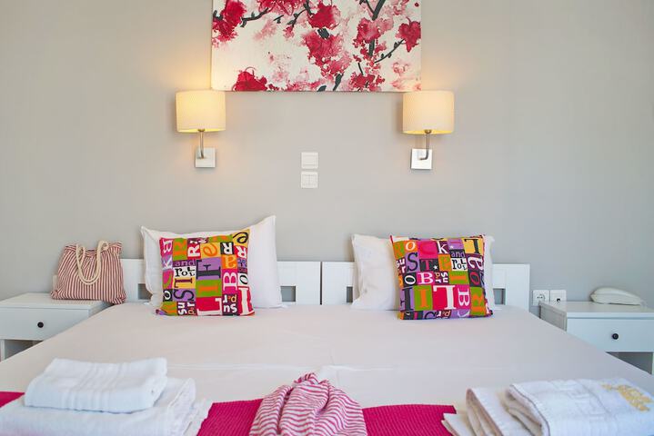 Room 32 of 161
